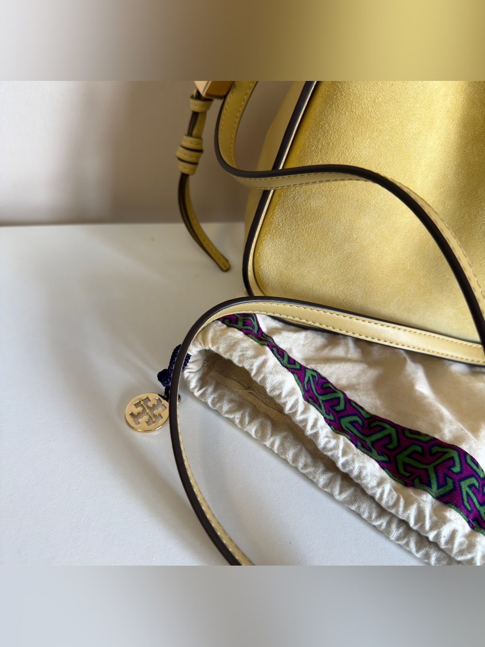 Tory Burch Miller suede cinch bag 135766 - Picture 4 of 13